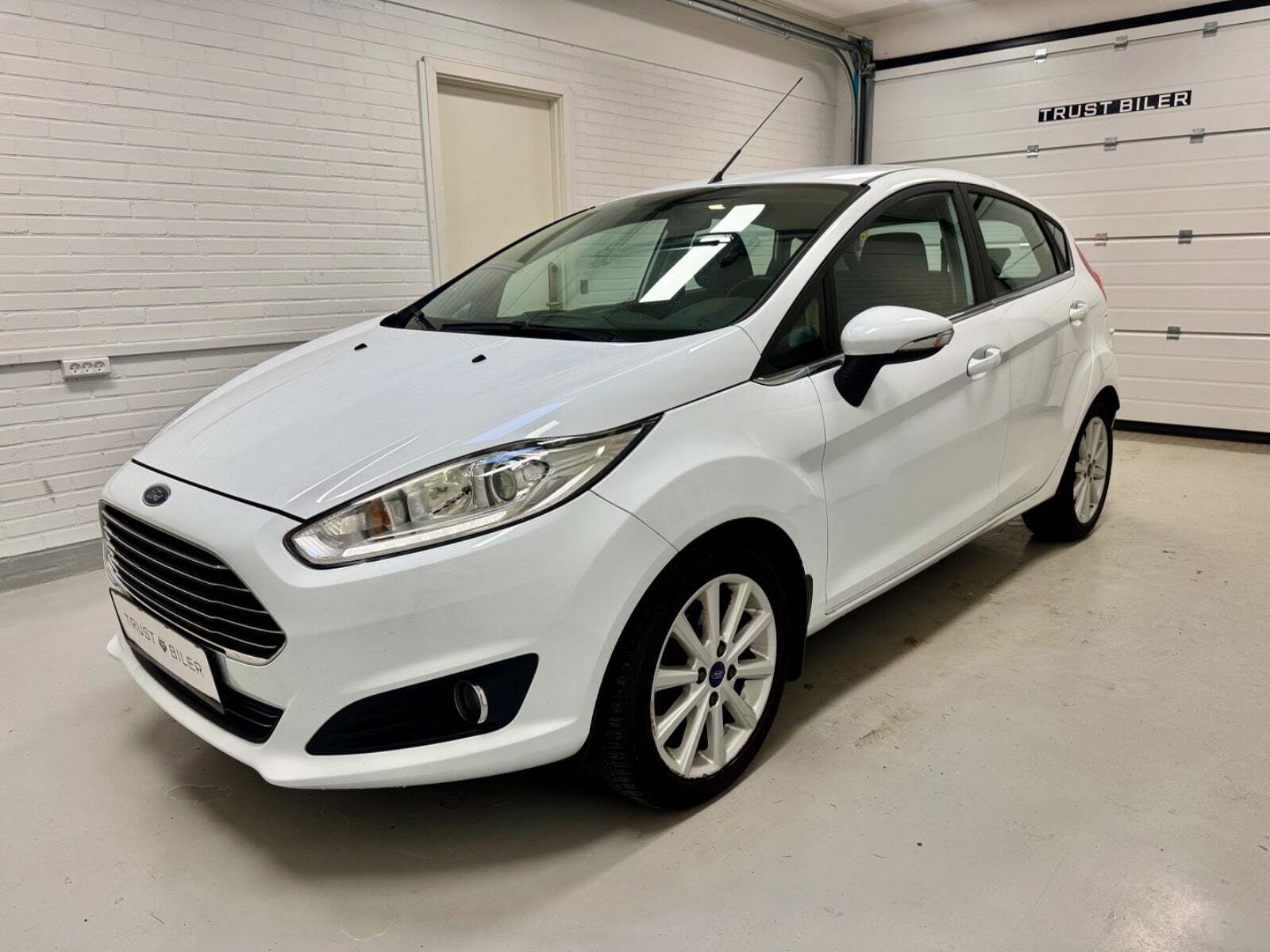 Ford Fiesta 1,0 SCTi 100 Titanium X