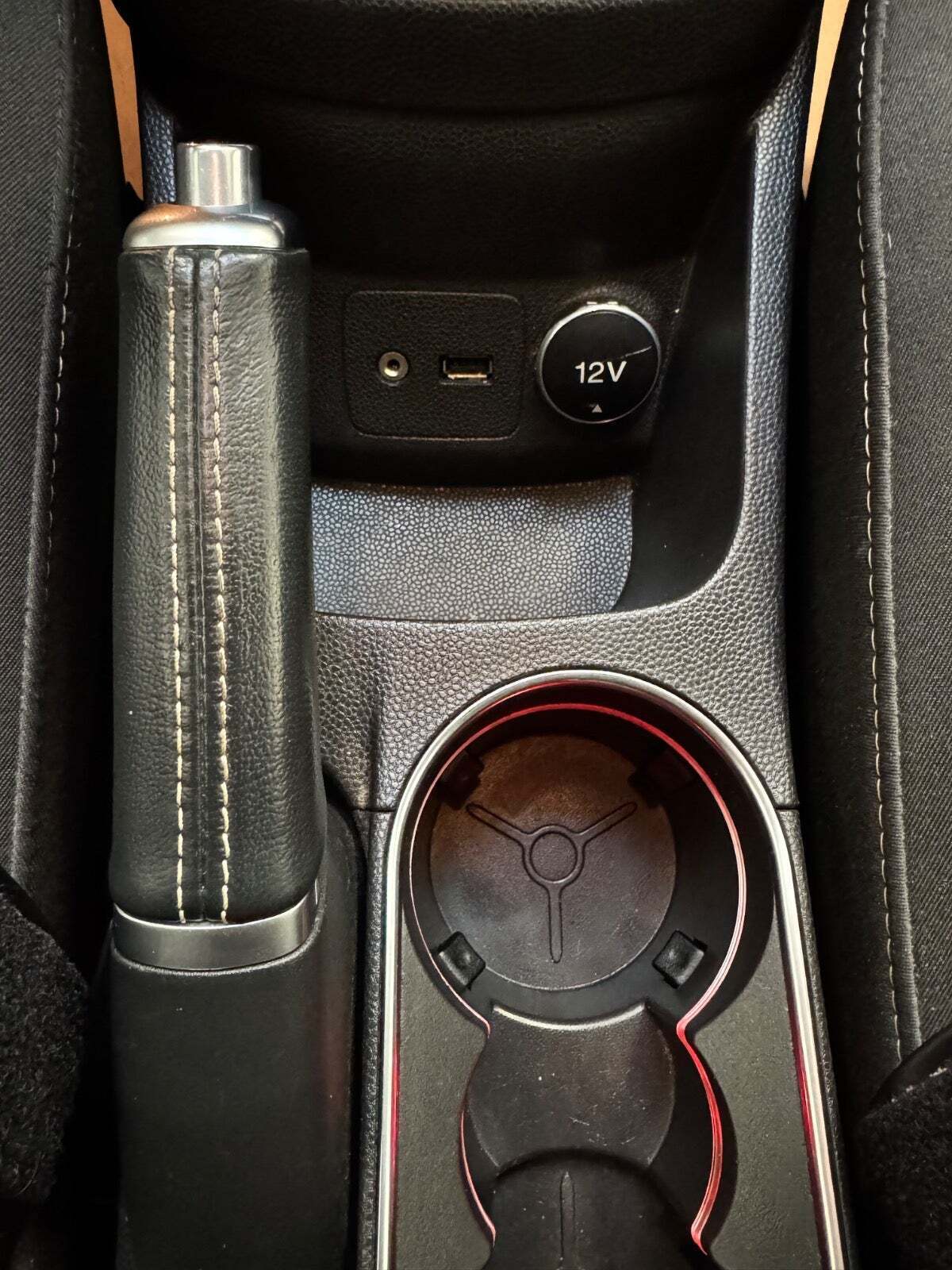 Hvid Ford Fiesta fra 2015