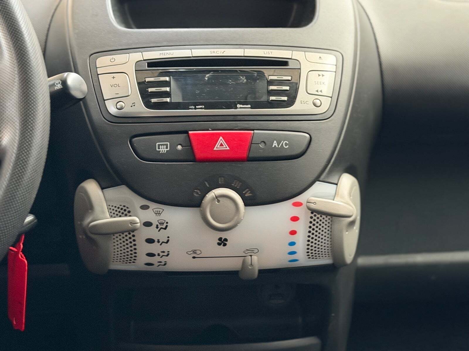 Sort Toyota Aygo fra 2012