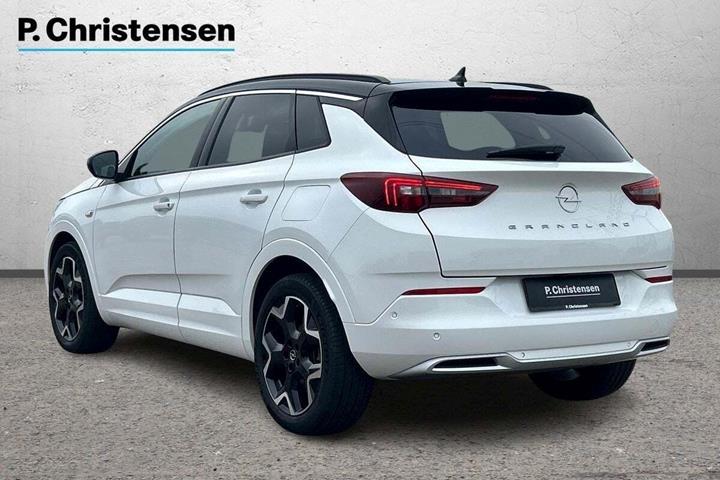 Hvid Opel Grandland fra 2023