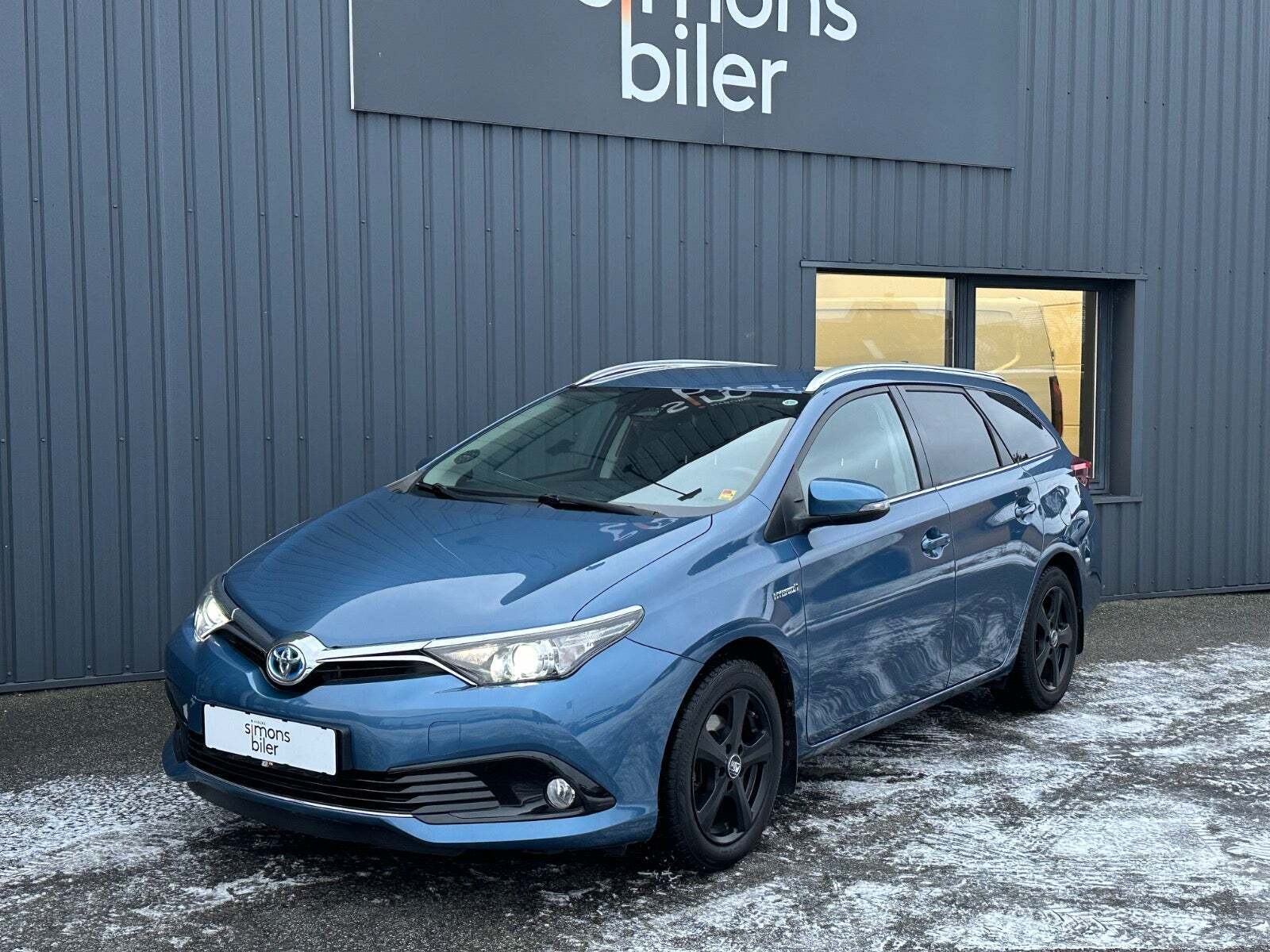 Toyota Auris 1,8 Hybrid H2 Comfort Touring Sports CVT