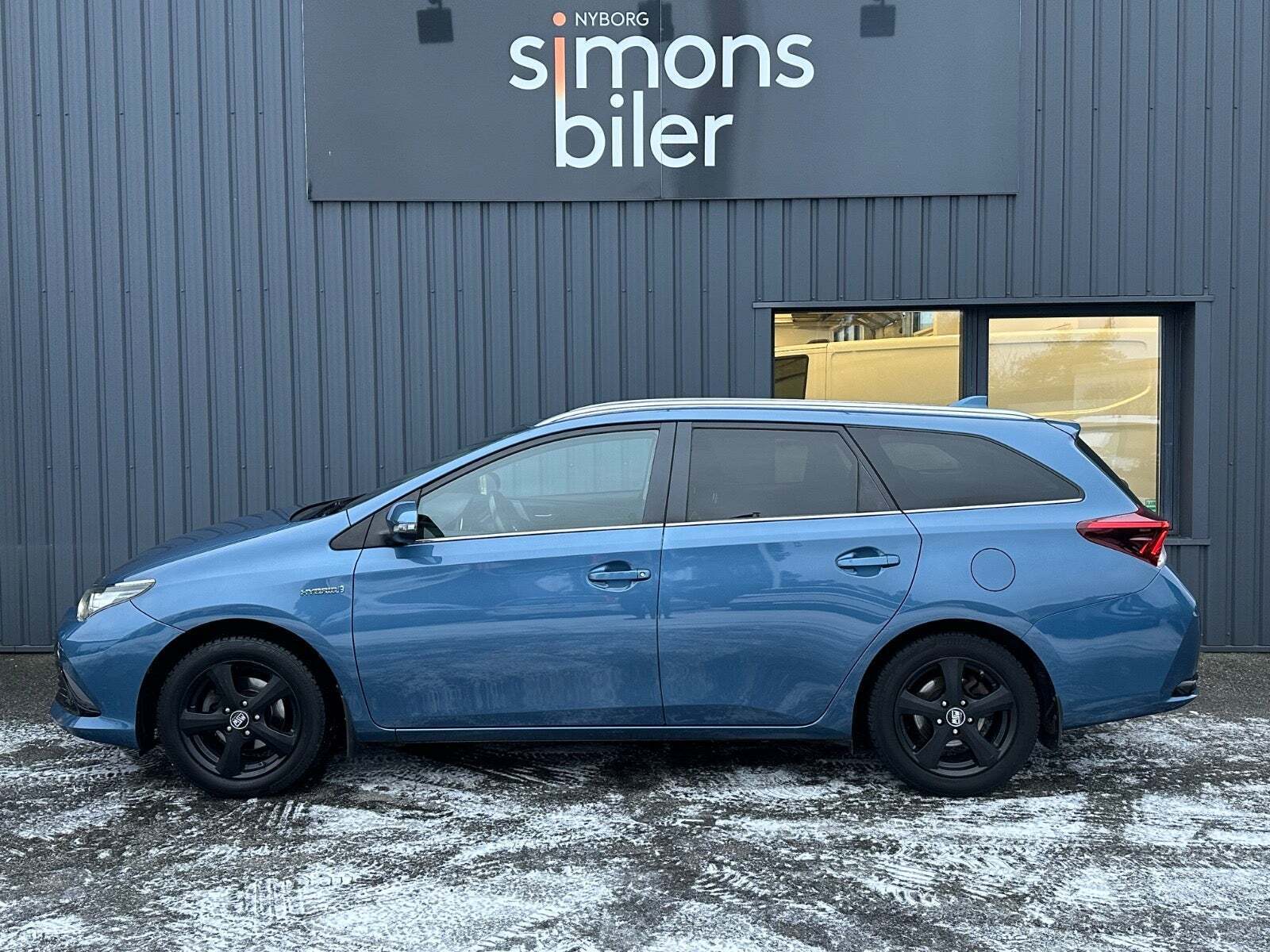 Toyota Auris 1,8 Hybrid H2 Comfort Touring Sports CVT