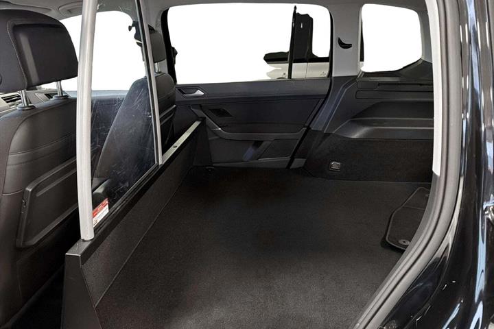 Sort VW Touran fra 2023