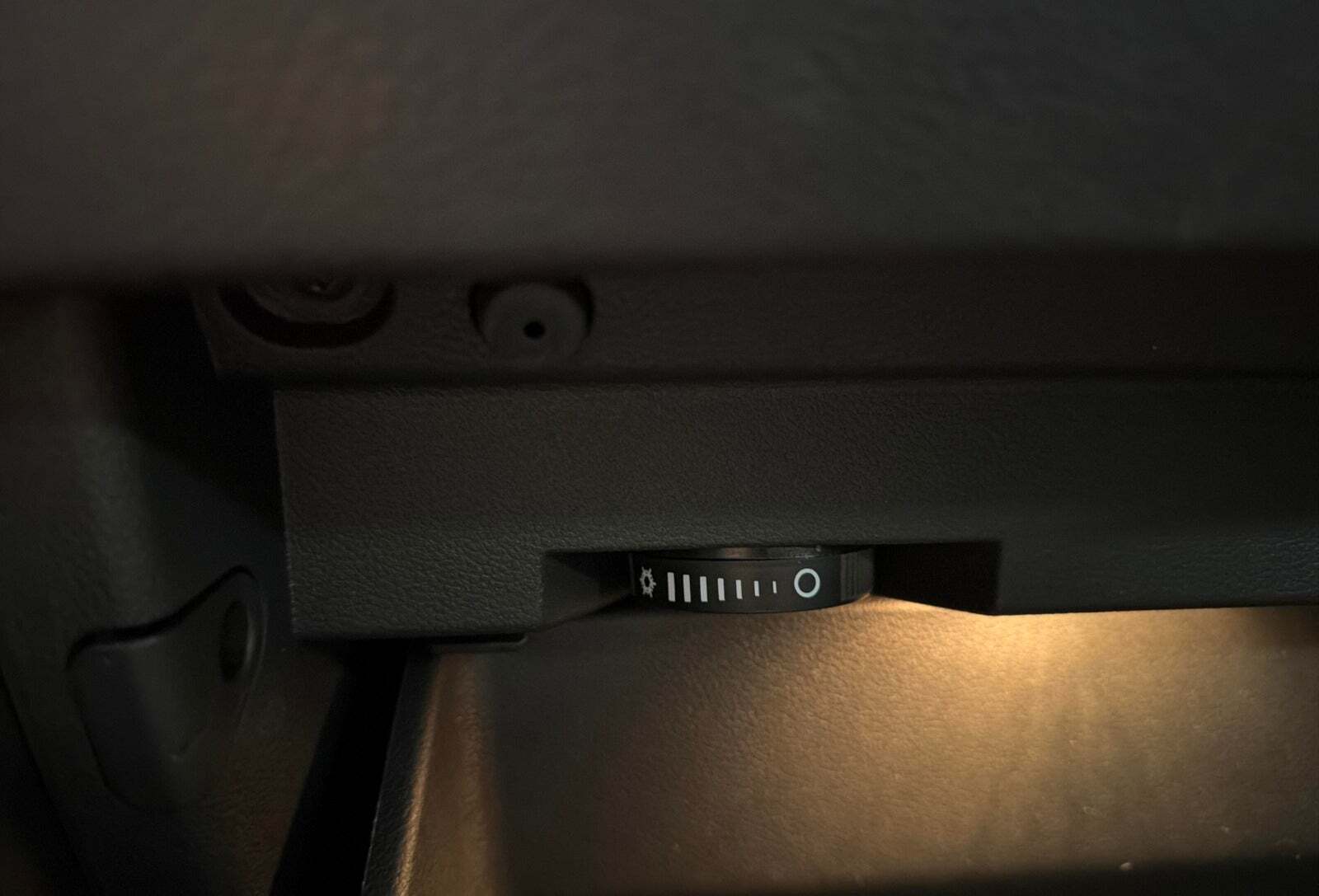 Sort VW Touran fra 2023