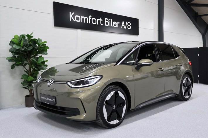 Grøn VW ID.3 fra 2025 set udefra