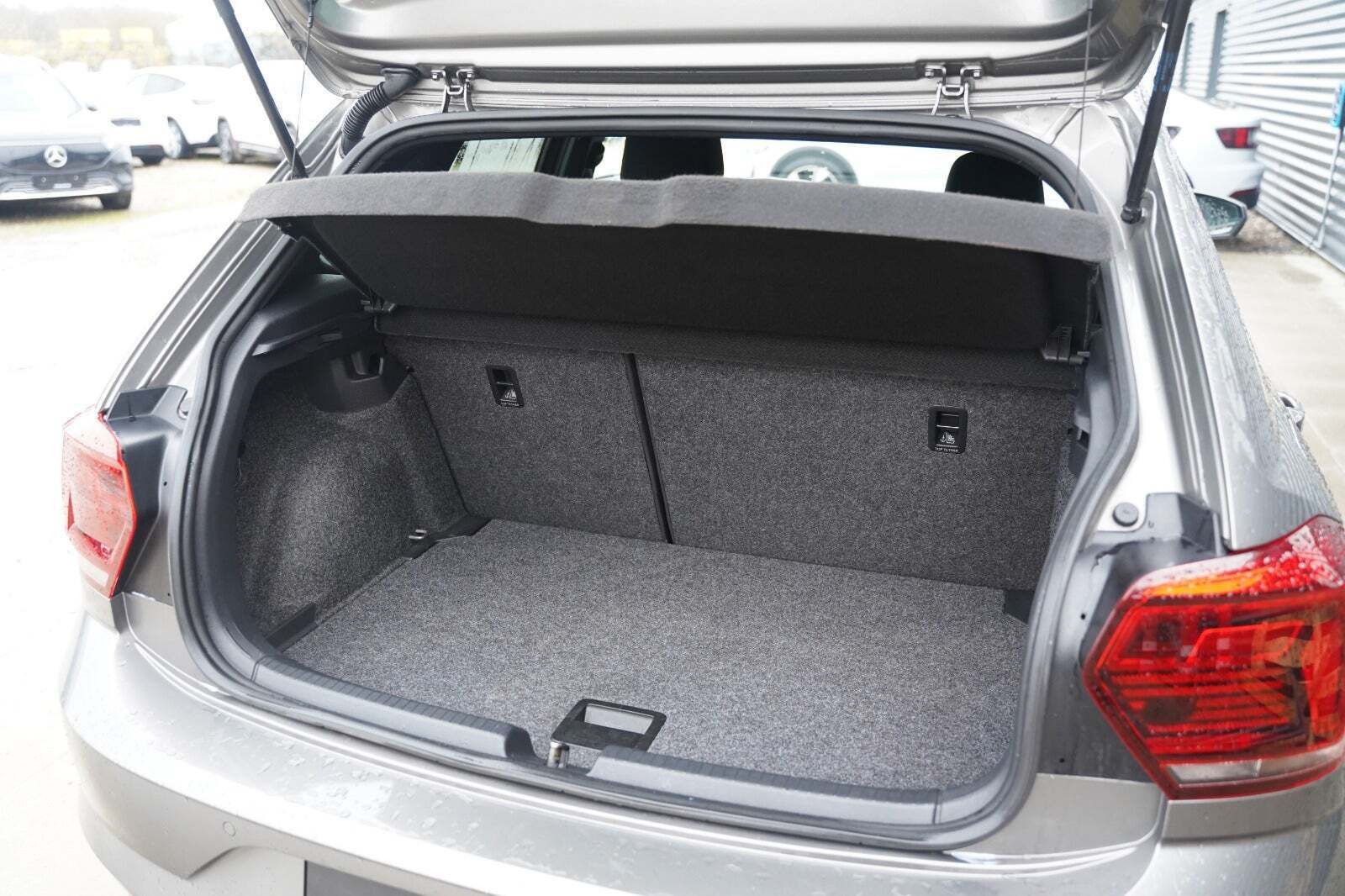 Sort VW Polo fra 2019