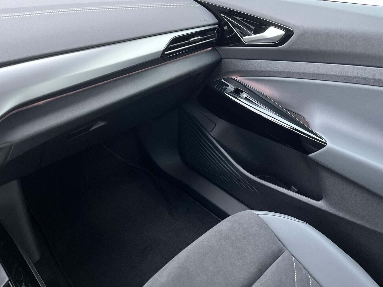 Hvid VW ID.4 fra 2025