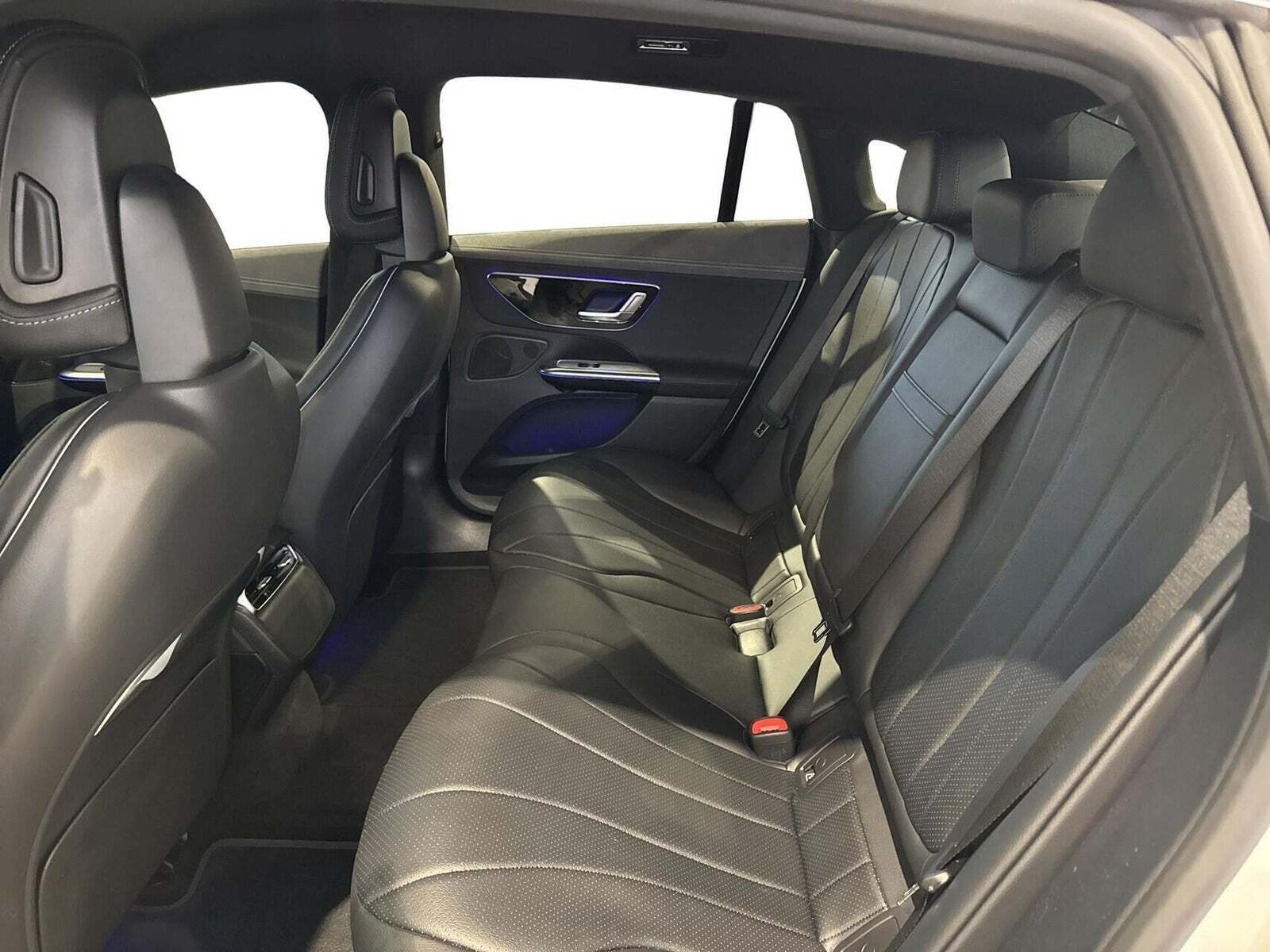 Mercedes EQE300 Avantgarde