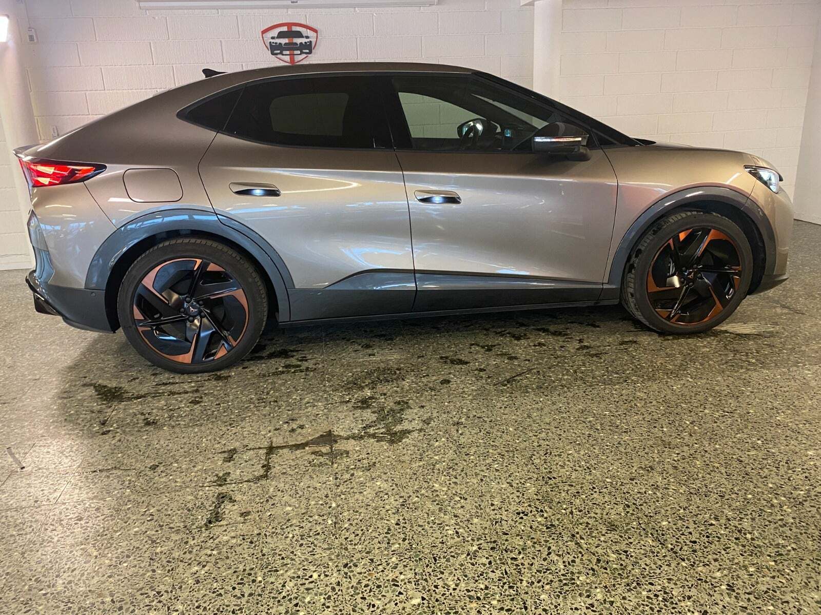 Cupra Tavascan 77 VZ Adrenaline