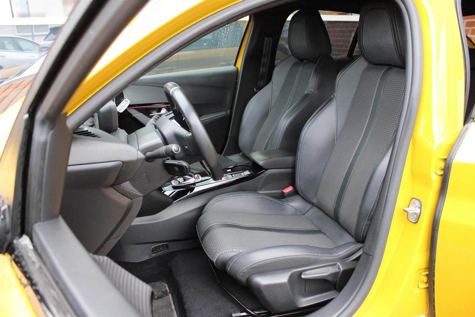 Peugeot e-208 50 GT Line