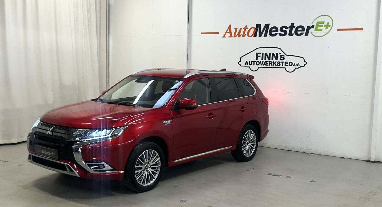 Mitsubishi Outlander 2,4 PHEV Intense CVT 4WD