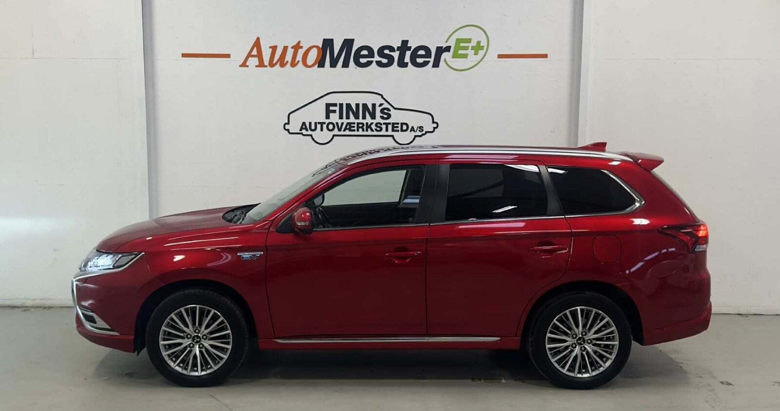 Mitsubishi Outlander 2,4 PHEV Intense CVT 4WD