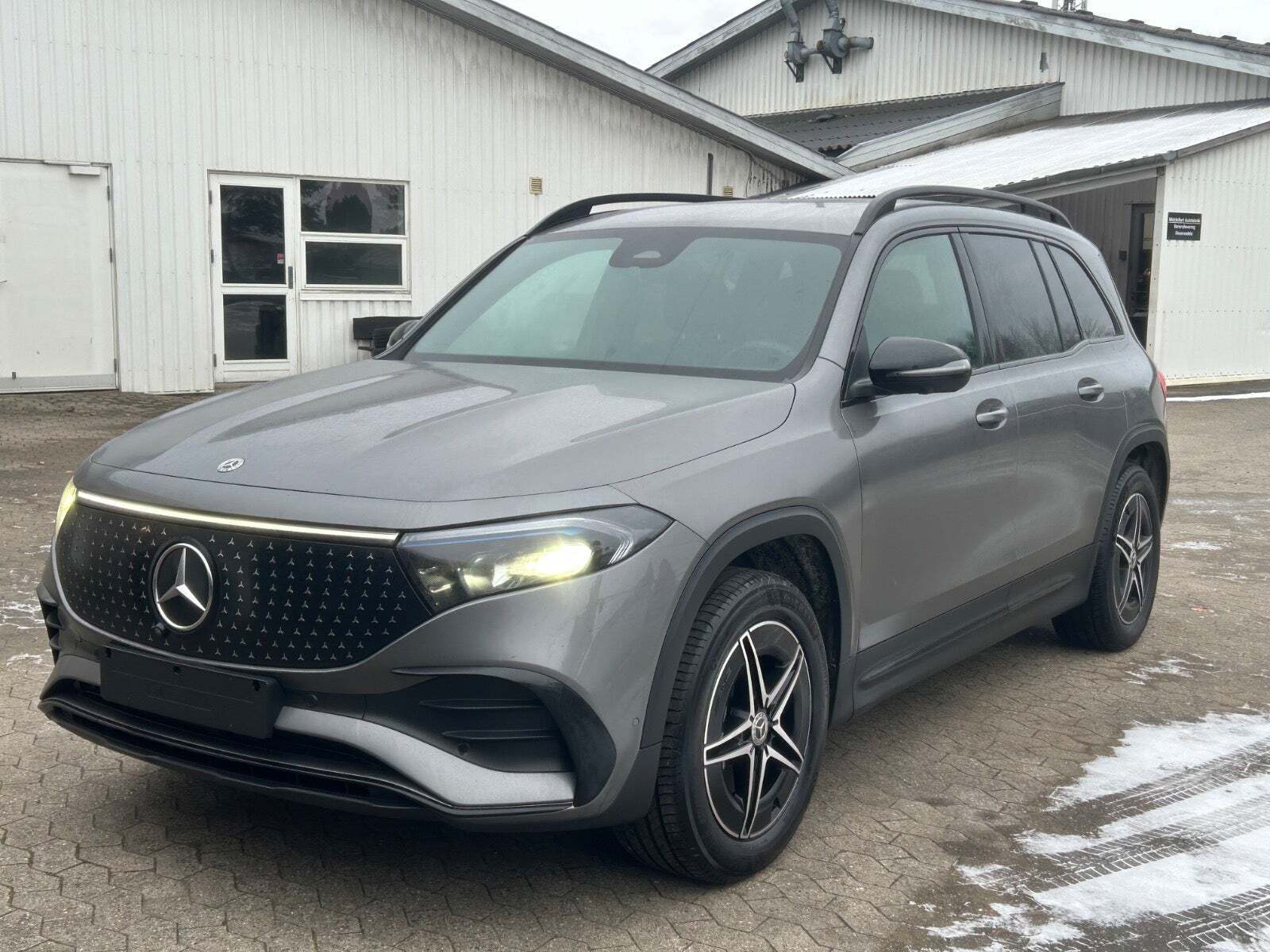 Mercedes EQB250+ AMG Advance