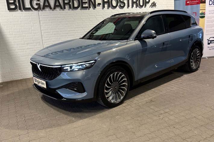 Blå Voyah Free fra 2025