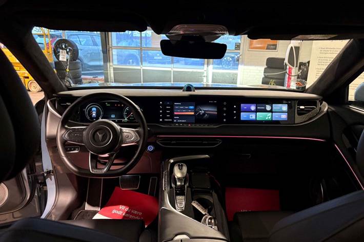 Blå Voyah Free fra 2025