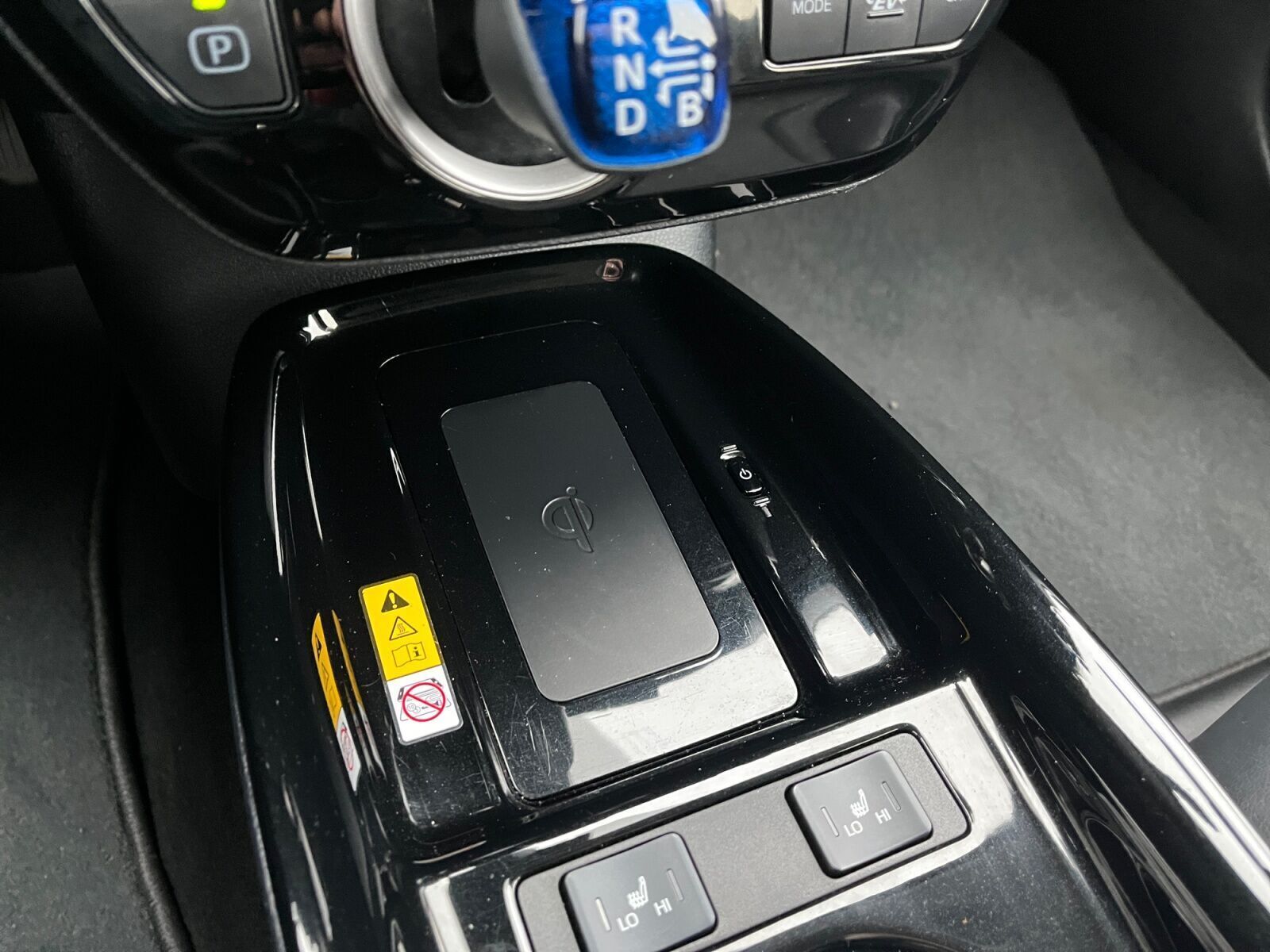 Hvid Toyota Prius Plug-in fra 2020