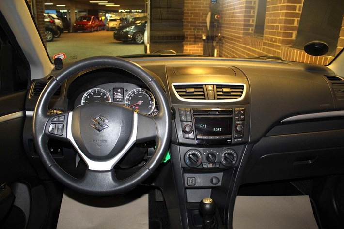 Hvid Suzuki Swift fra 2012