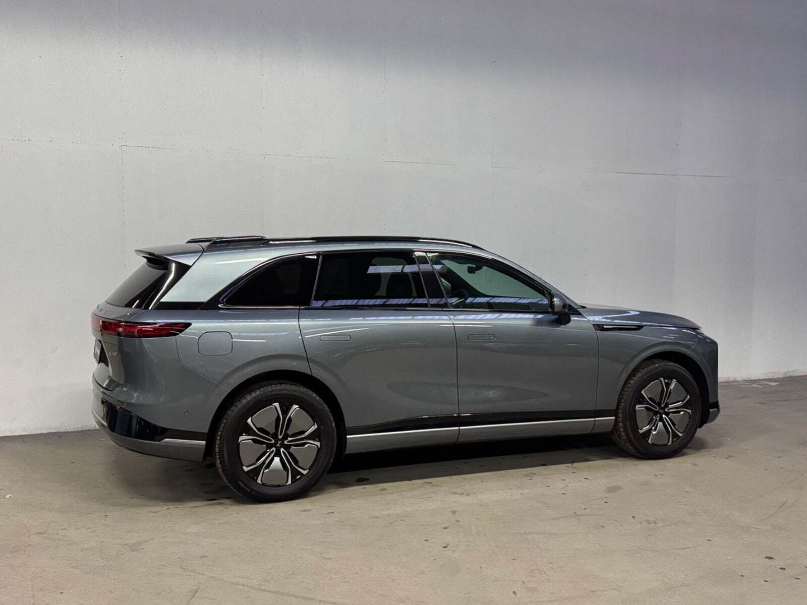 Xpeng G9 Standard Range