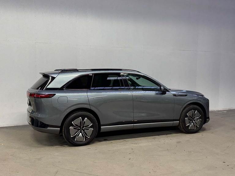 Xpeng G9 Standard Range