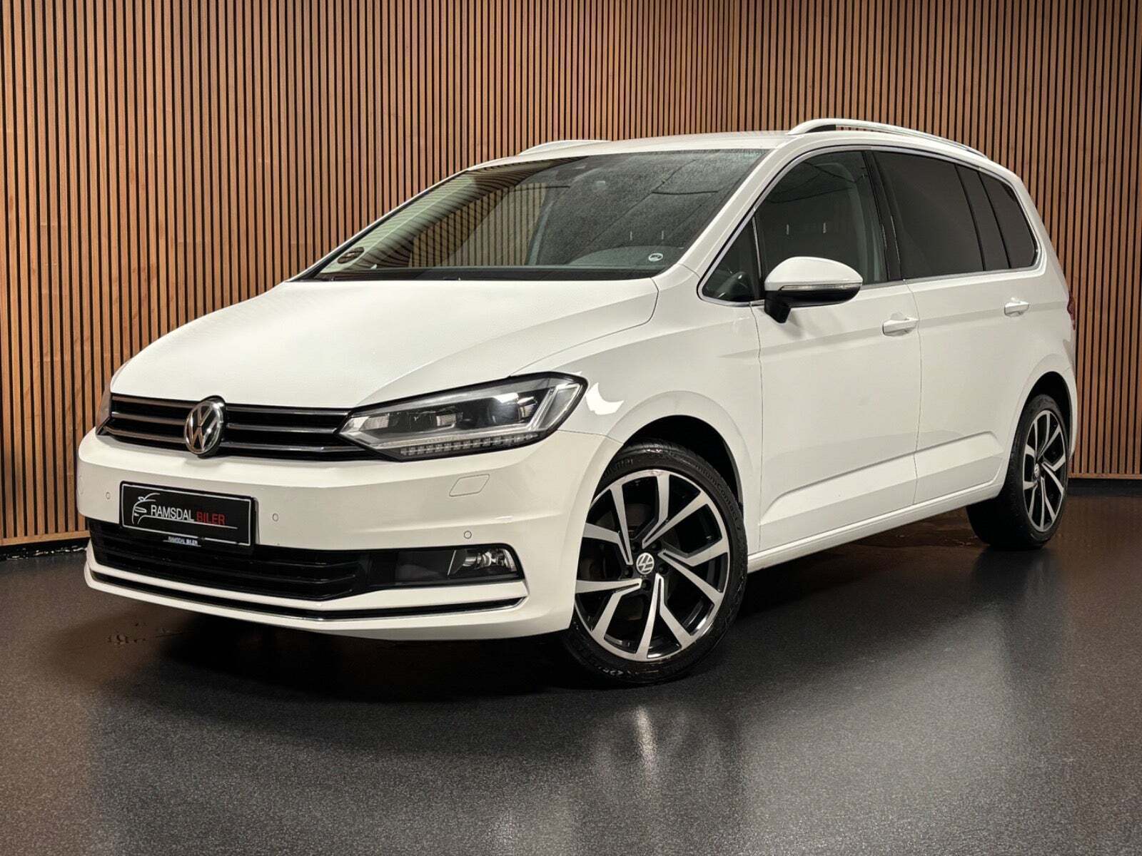 VW Touran 2,0 TDi 190 Highline DSG 7prs