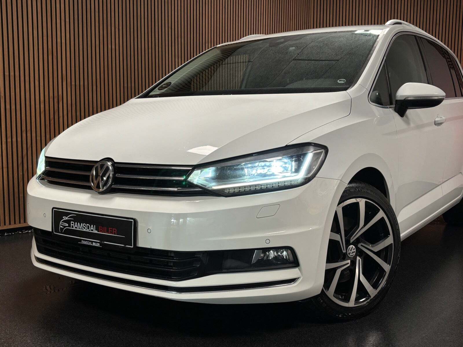 VW Touran 2,0 TDi 190 Highline DSG 7prs