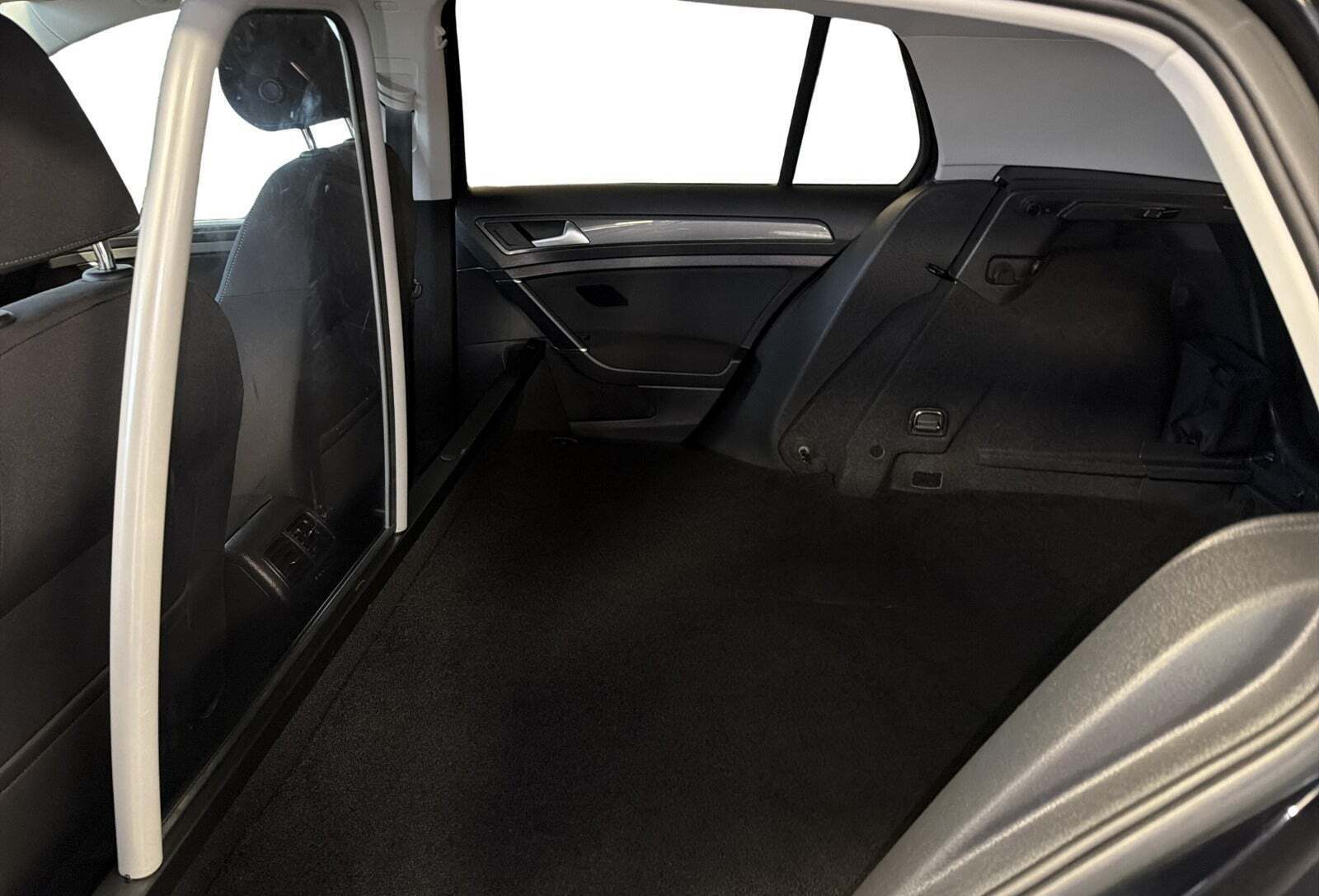 VW Golf VII 1,6 TDi 115 IQ.Drive DSG Van