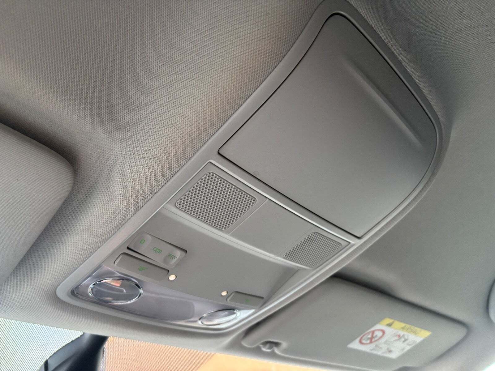 Hvid Skoda Octavia fra 2018