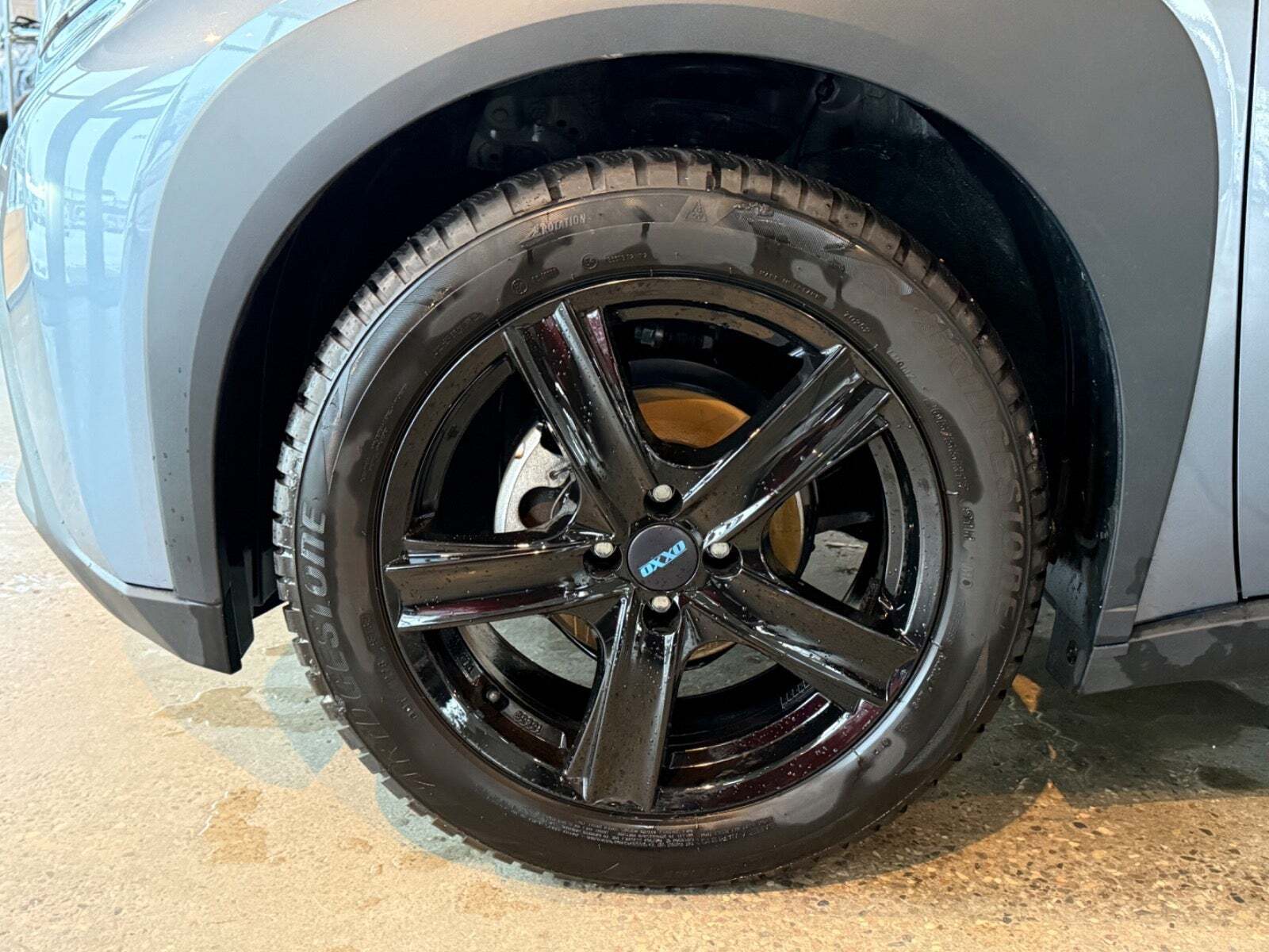 Blå Toyota Aygo X fra 2024