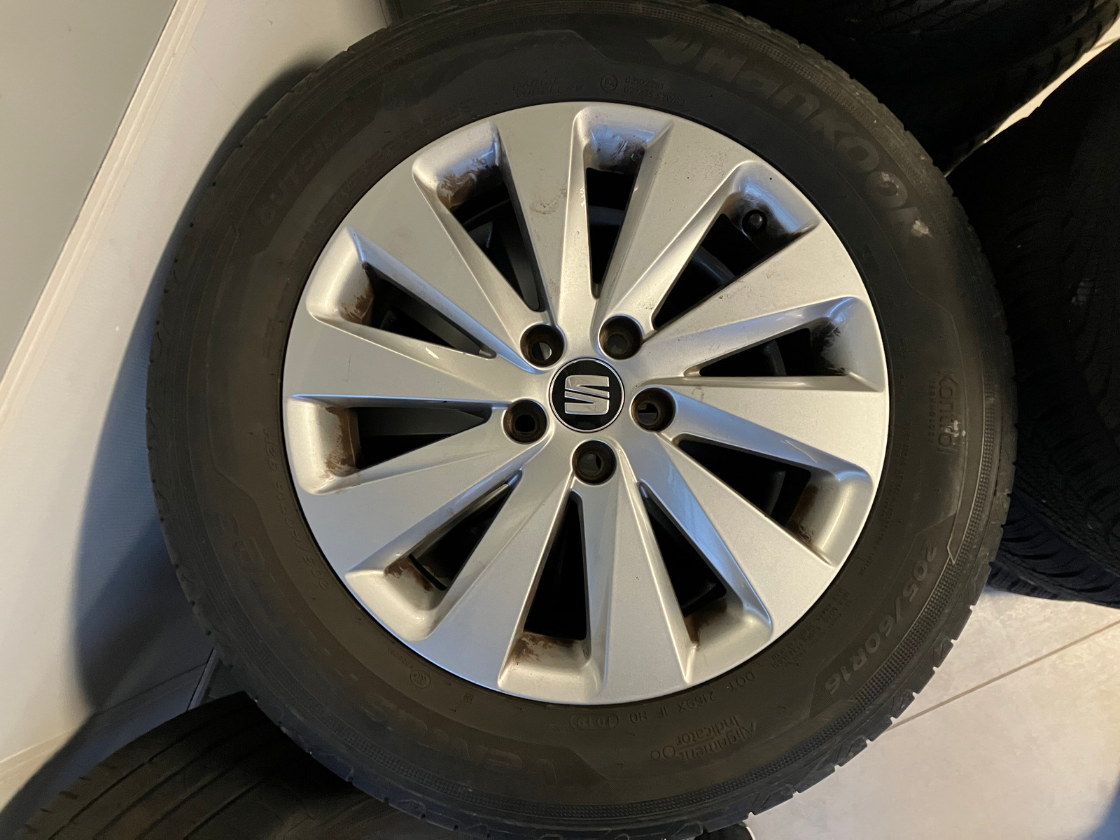 undefined Seat Arona fra 2019