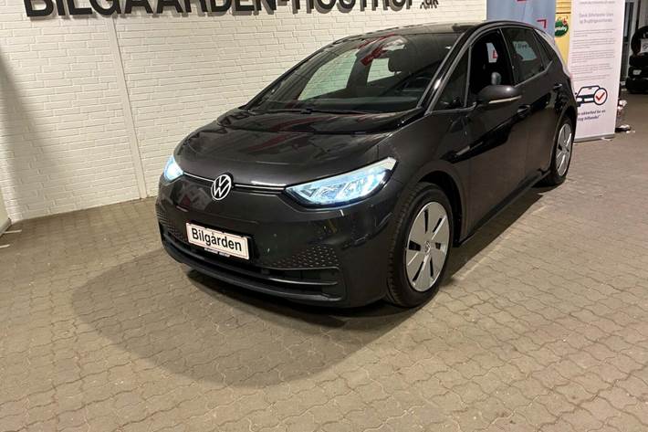 Sort VW ID.3 fra 2022 set udefra