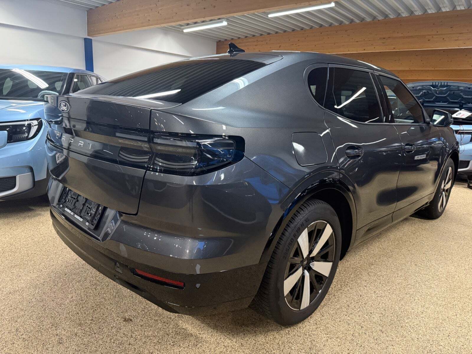 Ford Capri 77 Select Extended Range