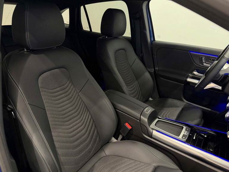 Mercedes EQA300 Progressive 4Matic