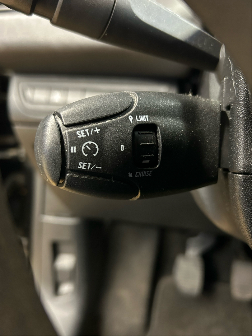 Sort Peugeot 208 fra 2014