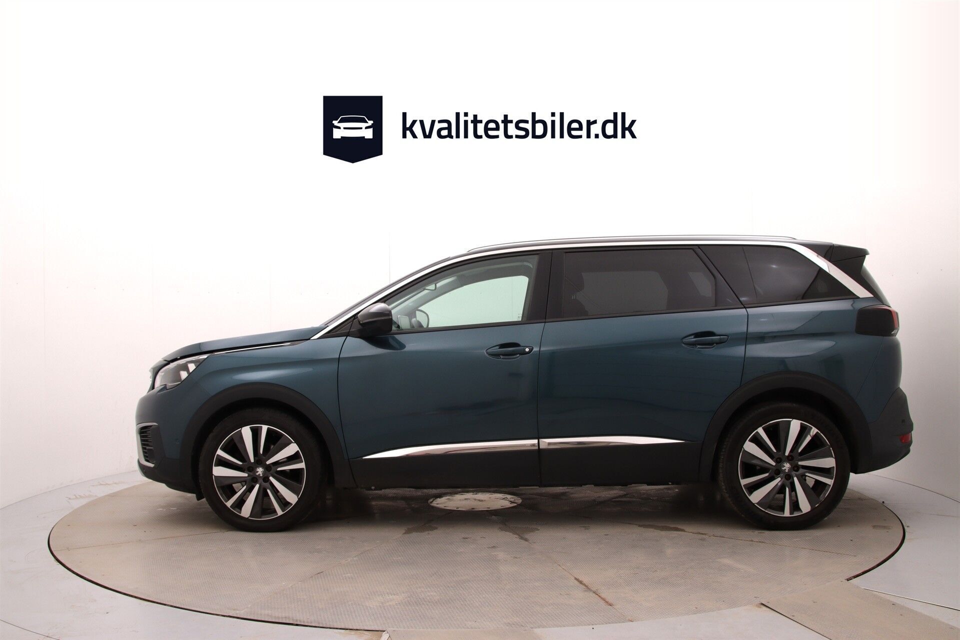 Peugeot 5008 1,2 e-THP Allure 130HK 5d