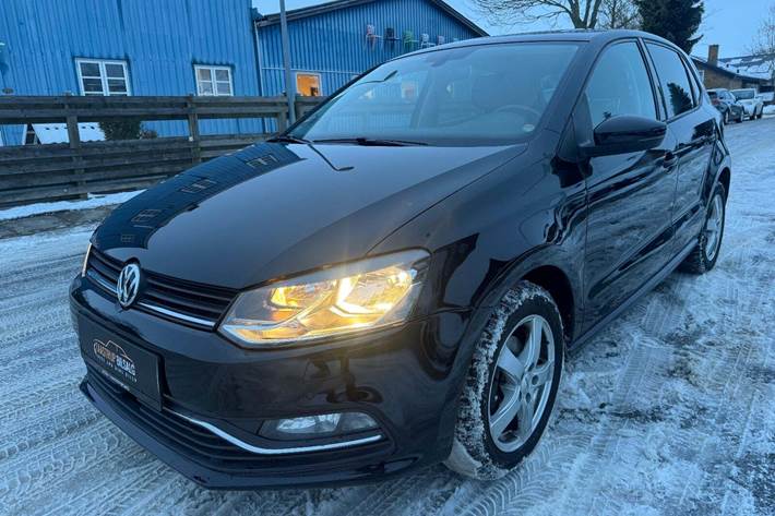 Blå VW Polo fra 2016