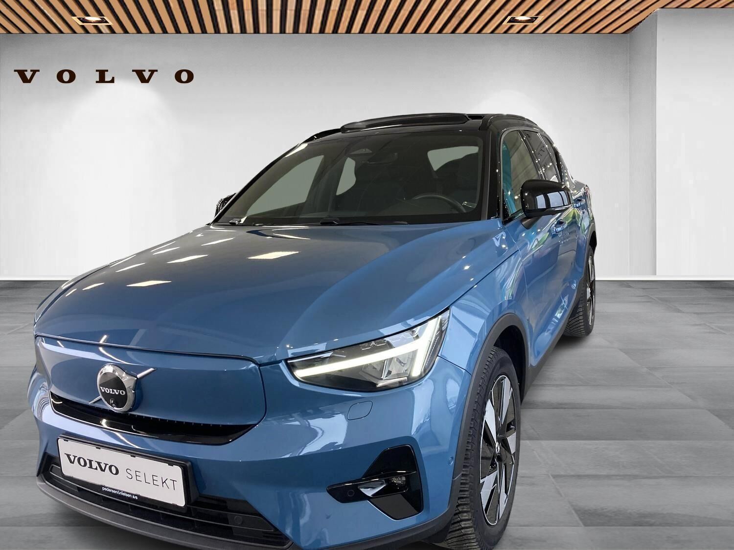 Volvo XC40 Recharge Extended Range Ultimate 252HK 5d Aut.