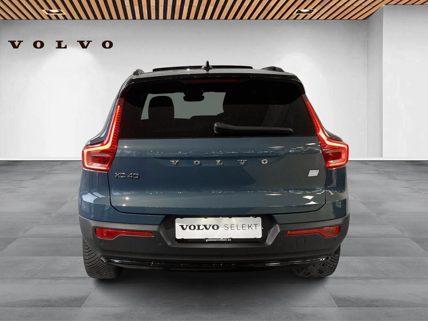 Volvo XC40 Recharge Extended Range Ultimate 252HK 5d Aut.