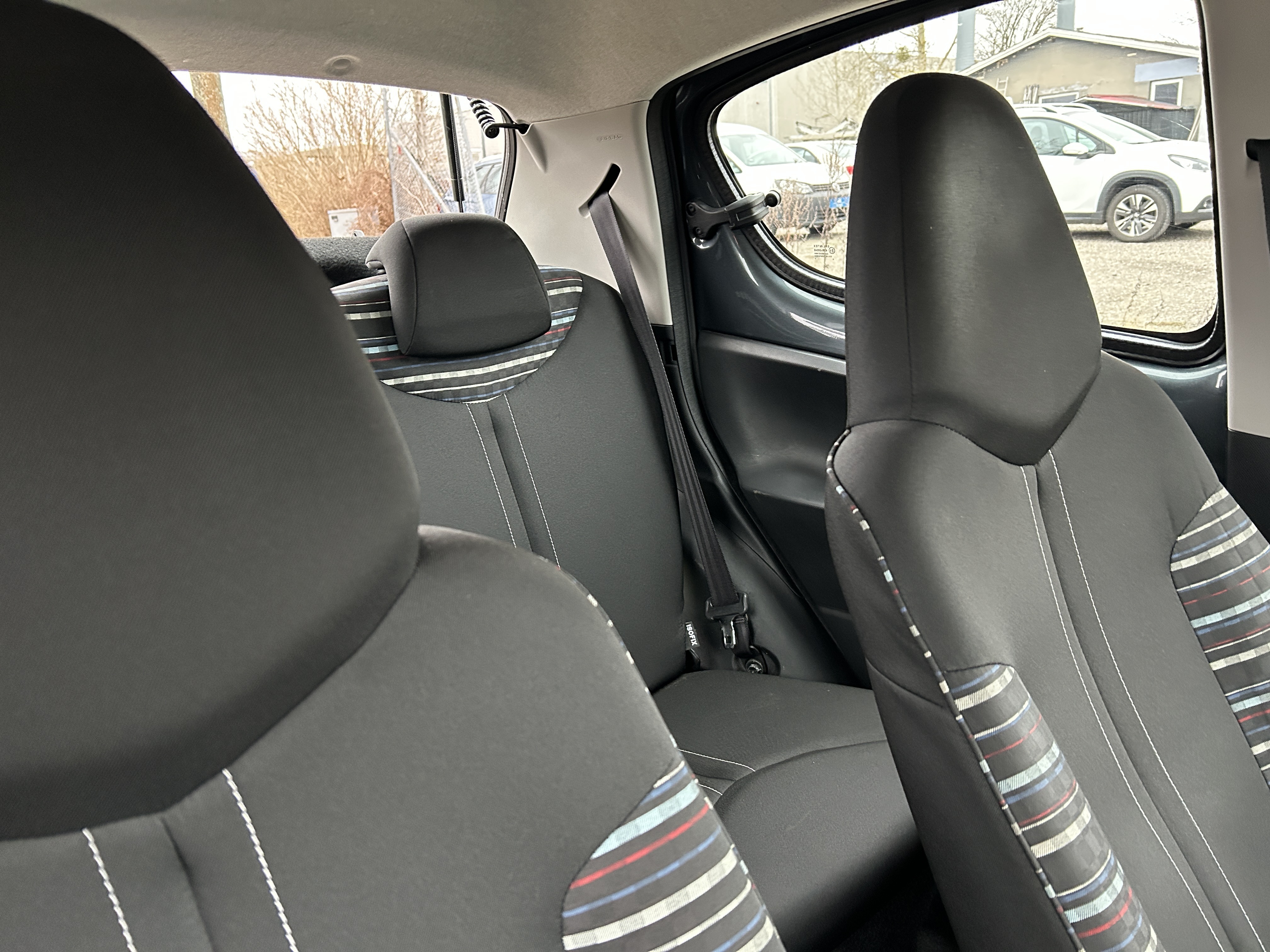 Grå Citroën C1 fra 2014