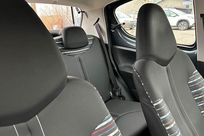 Grå Citroën C1 fra 2014