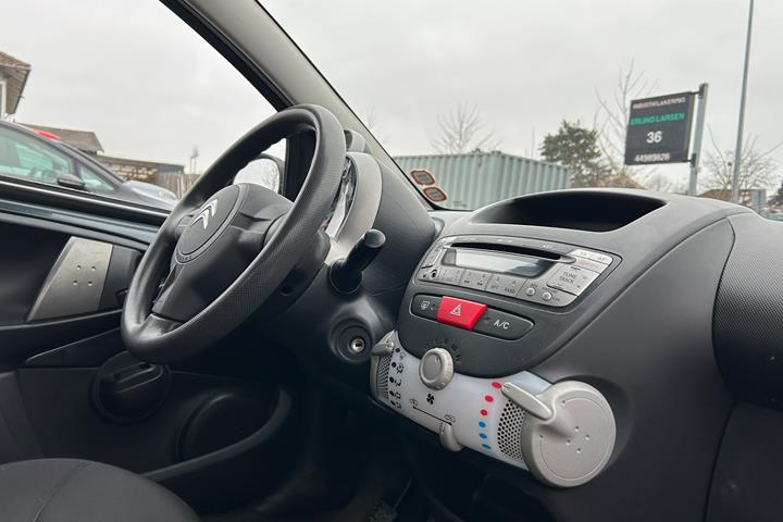 Grå Citroën C1 fra 2014