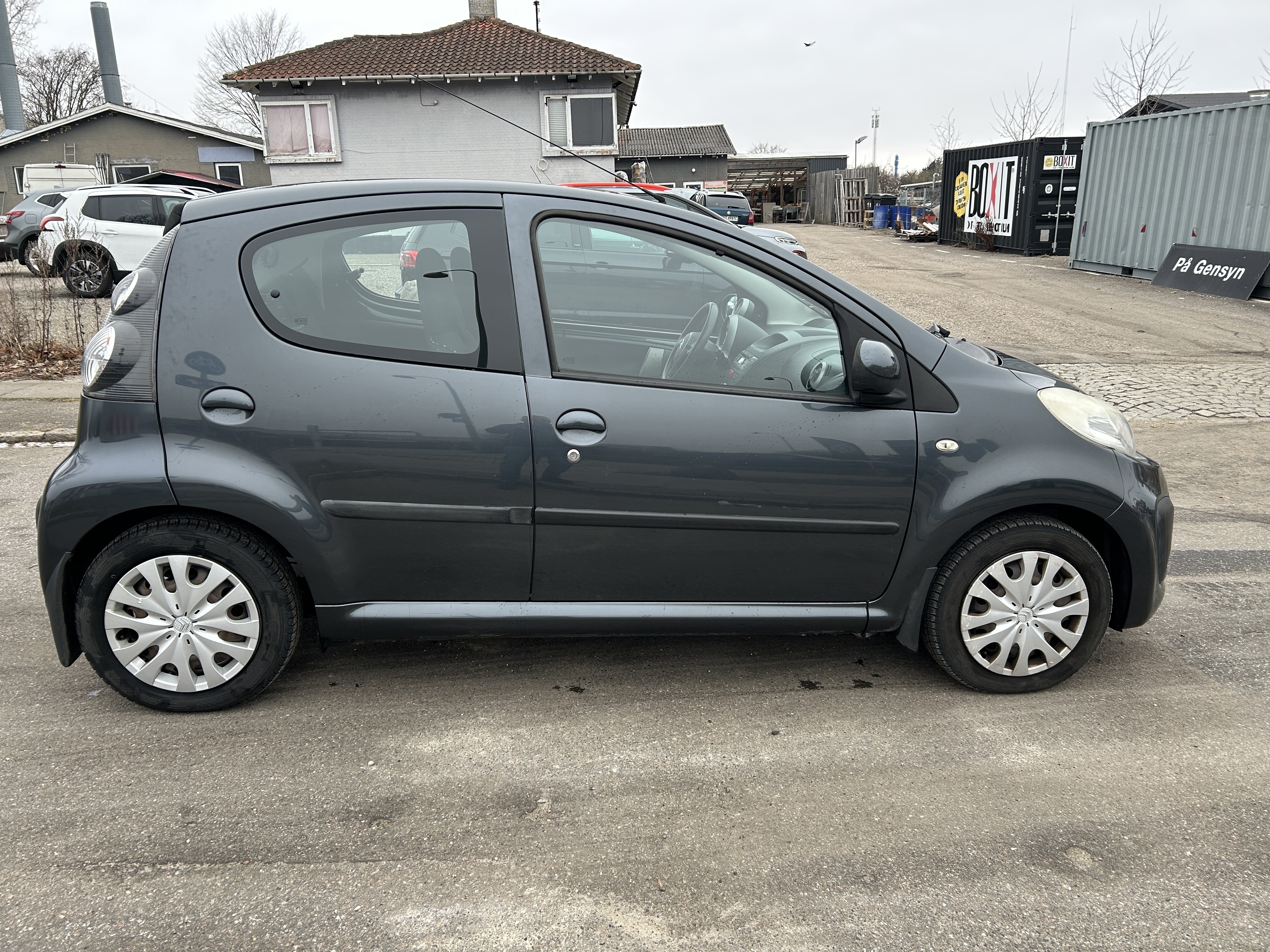 Grå Citroën C1 fra 2014