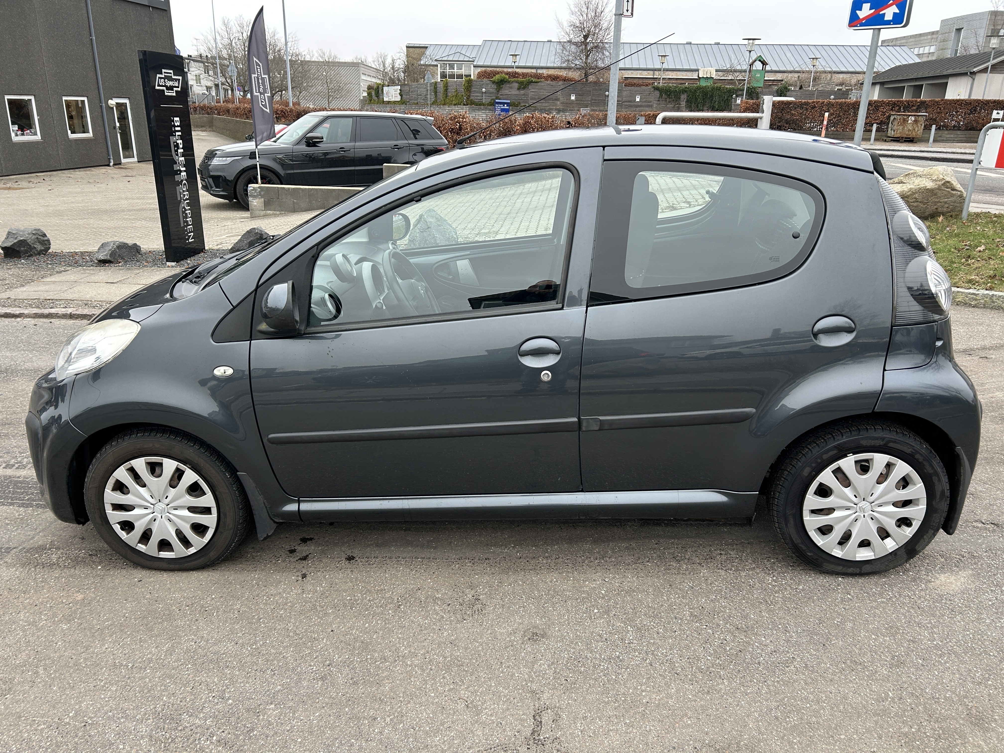 Grå Citroën C1 fra 2014