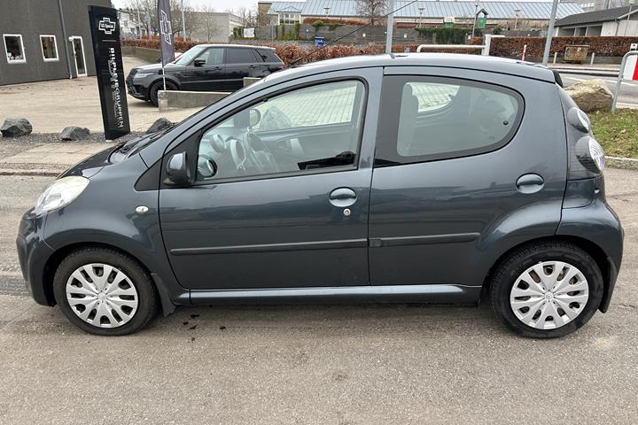 Grå Citroën C1 fra 2014
