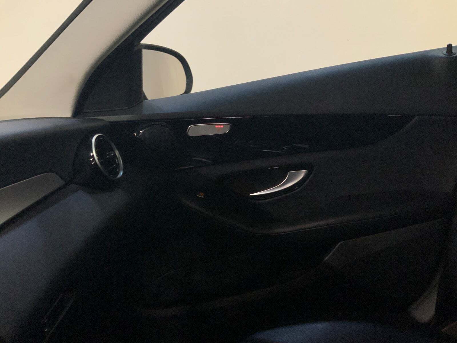 Sort Mercedes C220 d fra 2018