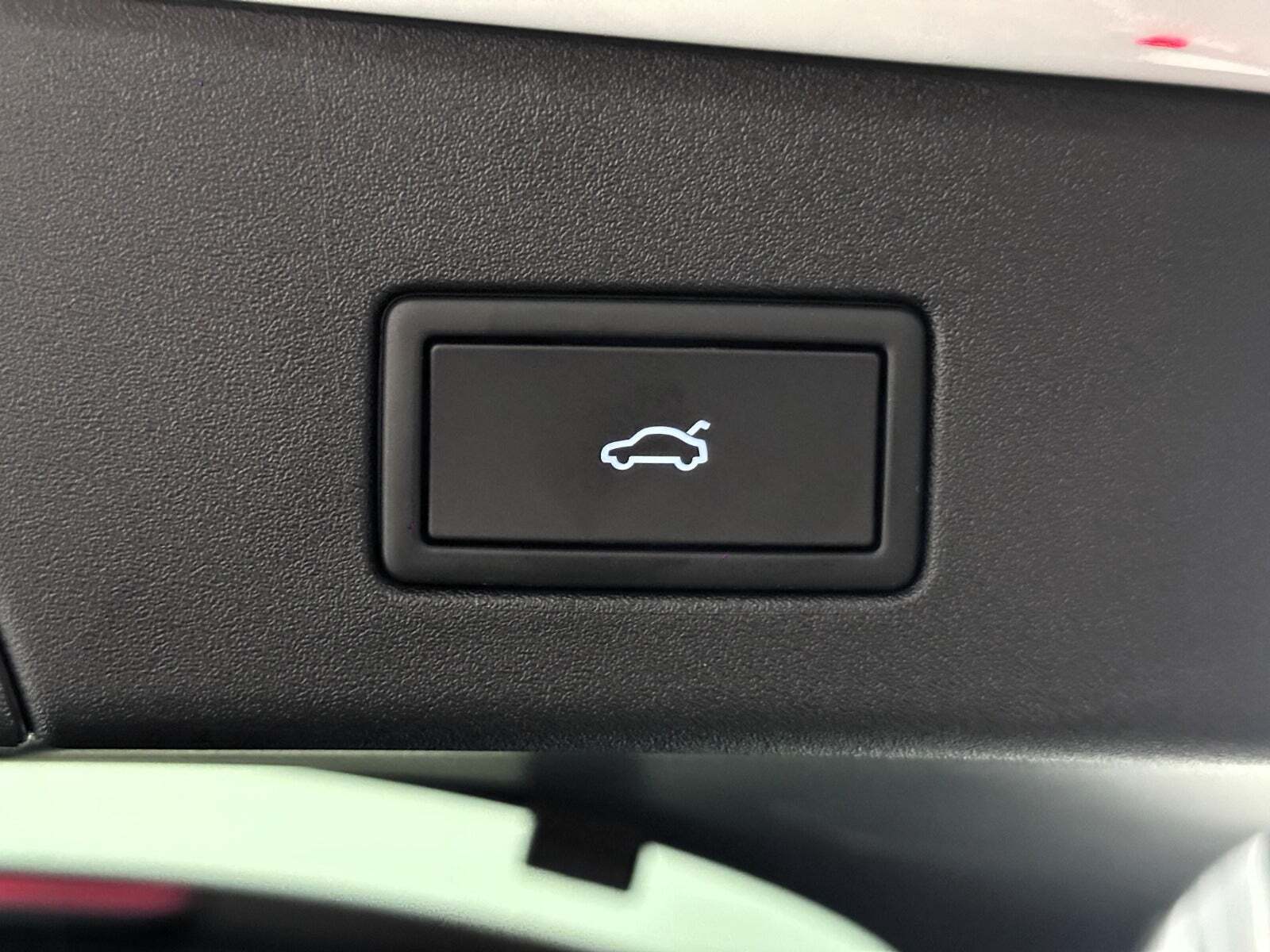 Hvid VW ID.4 fra 2025