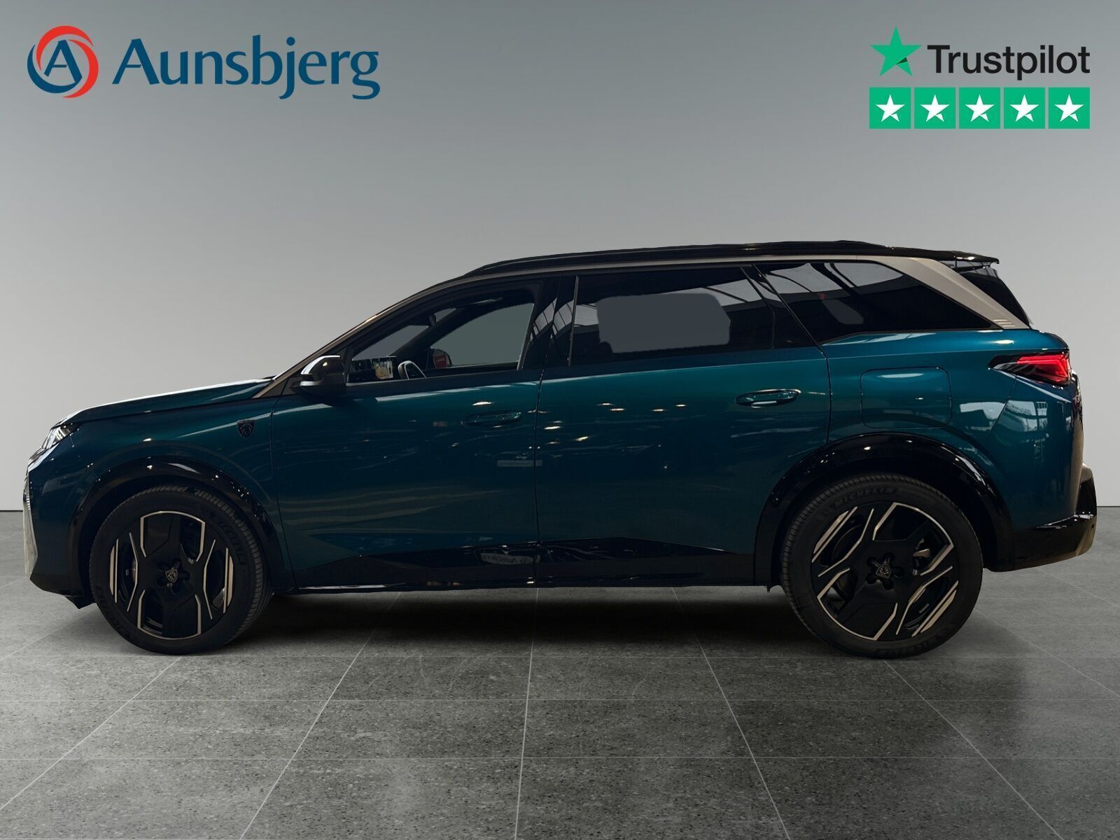 Peugeot e-5008 77 GT 7prs