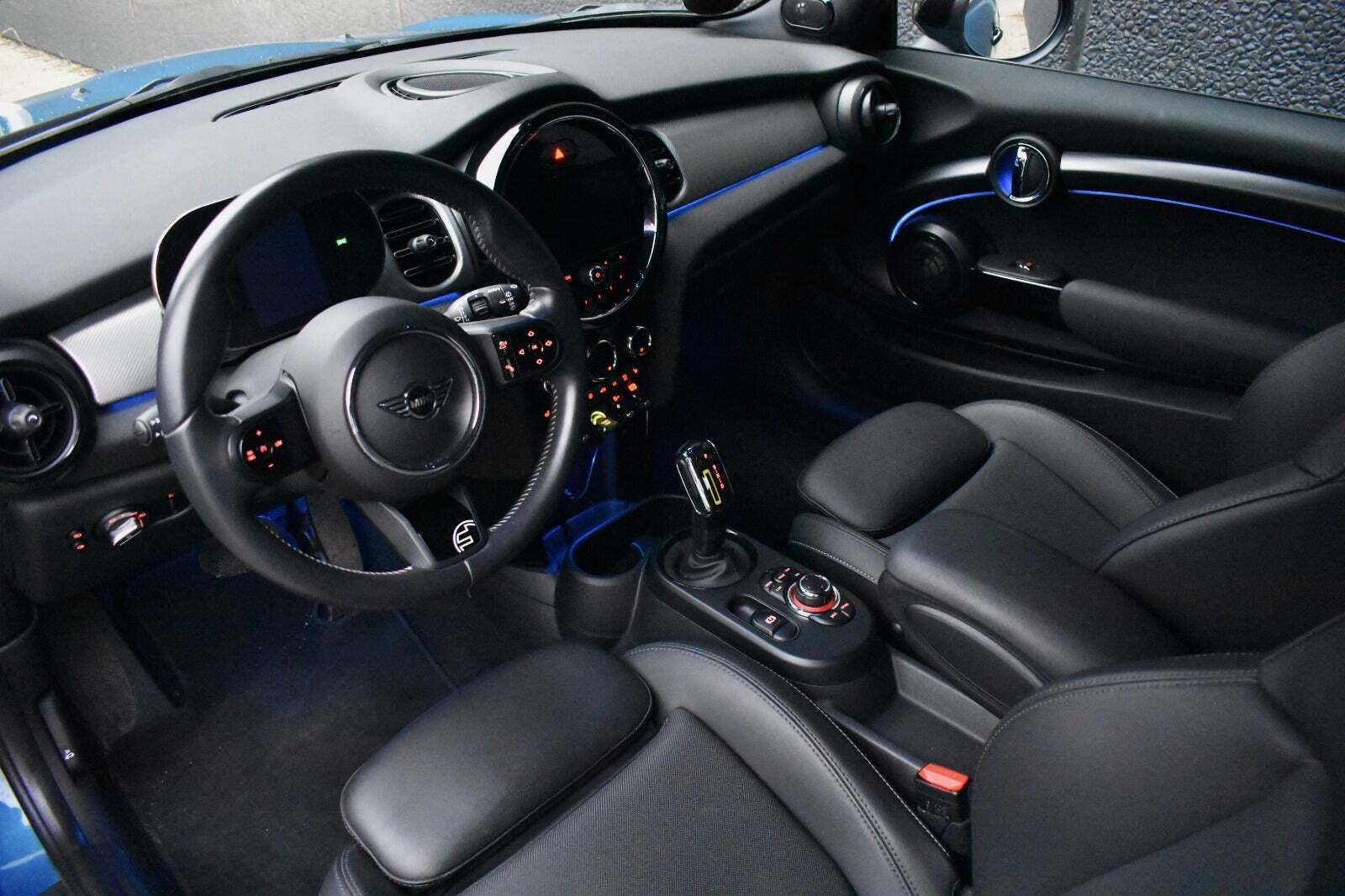 Mini Cooper SE Collection