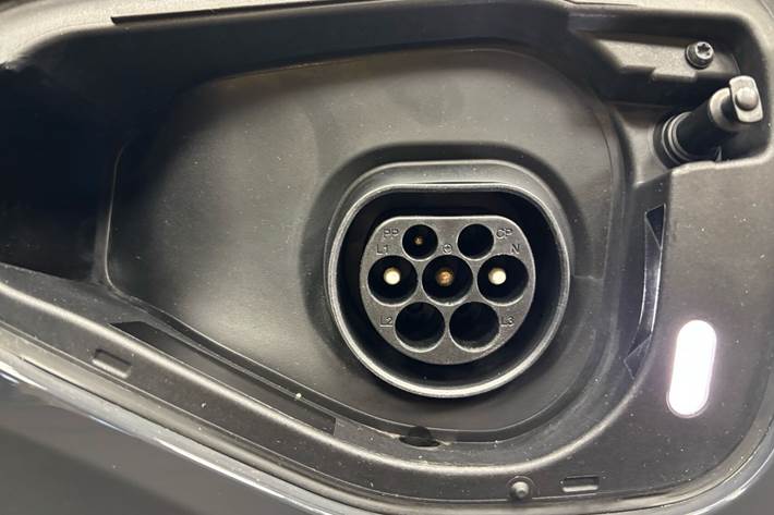 Grå VW Golf fra 2021