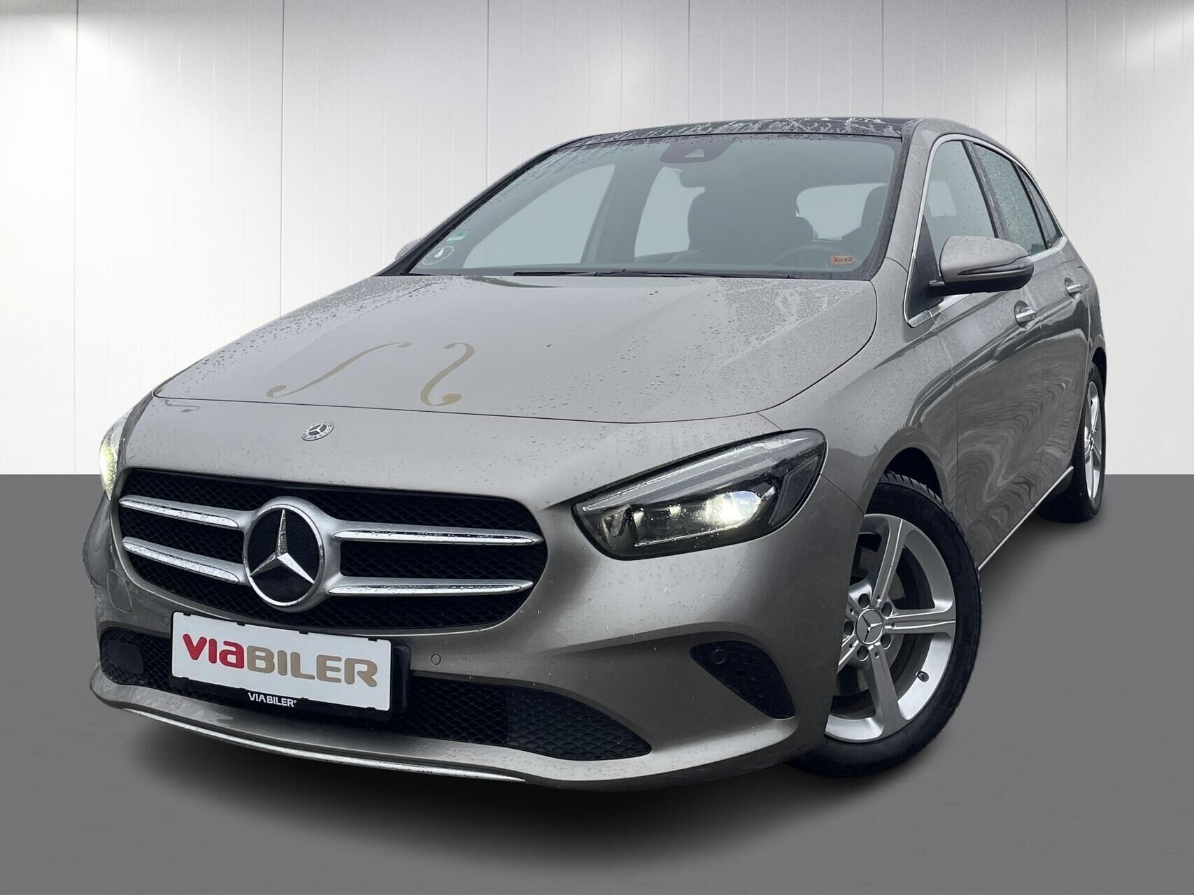 undefined Mercedes B220 fra 2020 set udefra