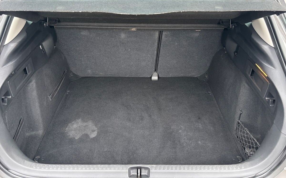 Grå Citroën C4 fra 2016